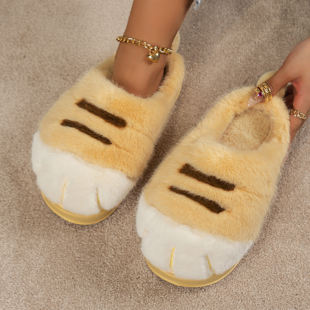 European And American Plus Size Closed Toe Fur Slipper Winter